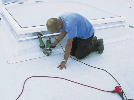 Сварочный полуавтомат TRIAC DRIVE - применение при гидроизоляции
