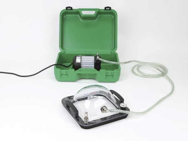 Круглый вакуумный колпак с насосом